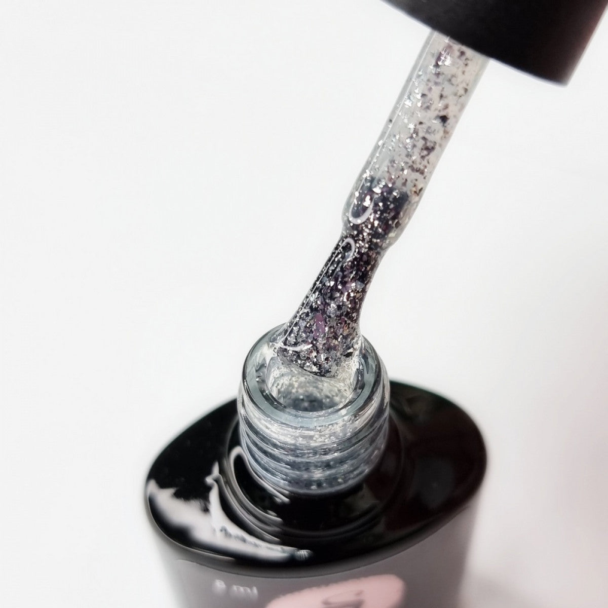 Топ для гель-лака Saga Professional Leaf Silver серебристые хлопья без липкого слоя, 8 мл