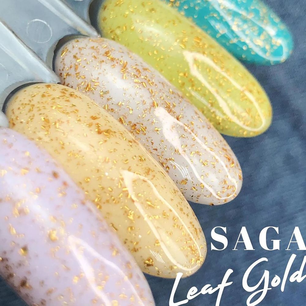 Топ для гель-лака Saga Professional Leaf Gold золотистые хлопья без липкого слоя, 8 мл