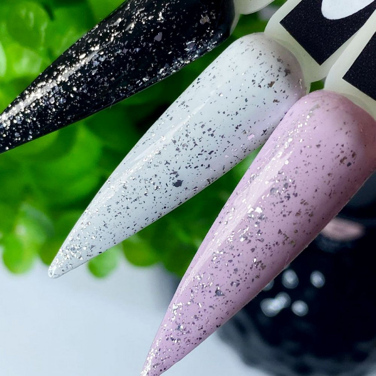 Топ для гель-лака Saga Professional Leaf Silver серебристые хлопья без липкого слоя, 8 мл